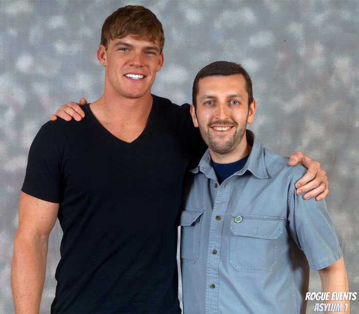 How tall is Alan Ritchson