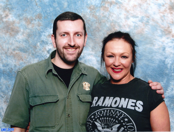 How tall is Frances Barber