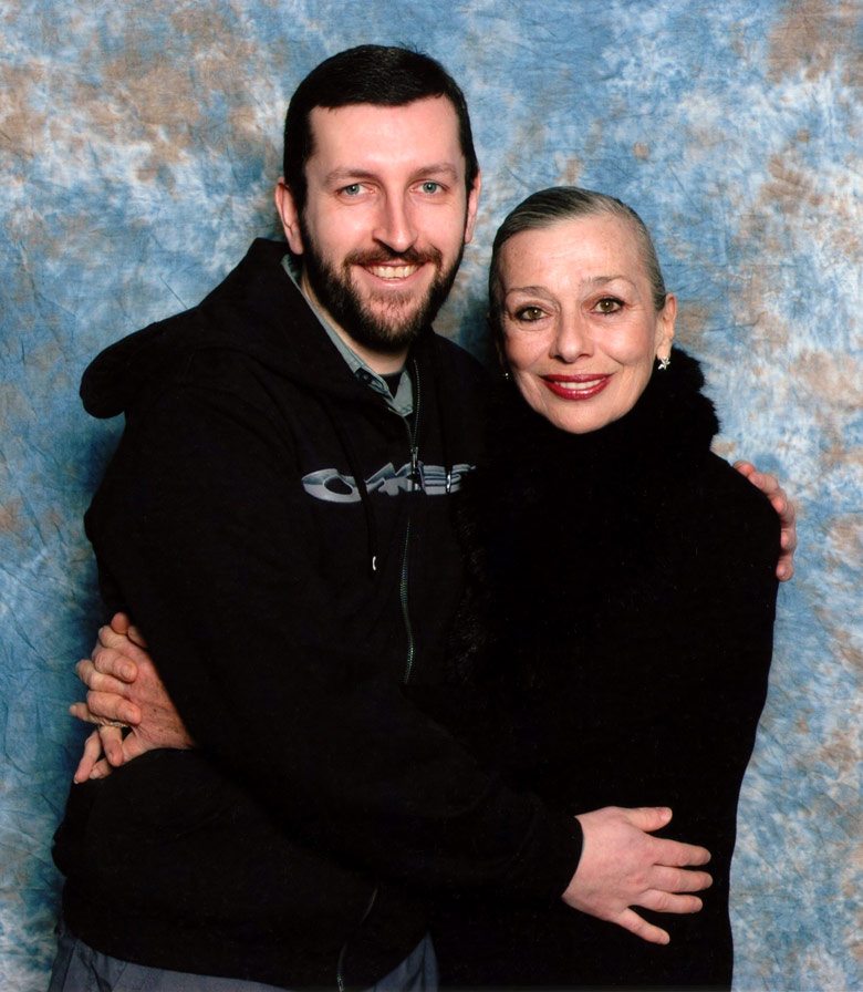 How tall is Jacqueline Pearce
