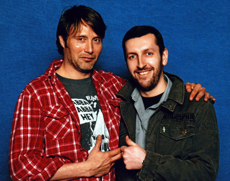 How tall is Mads Mikkelsen