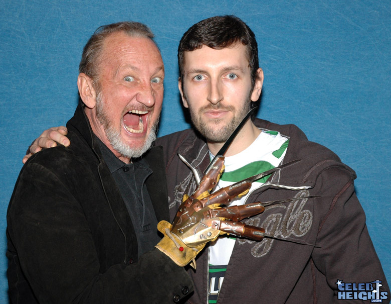 How tall is Robert Englund