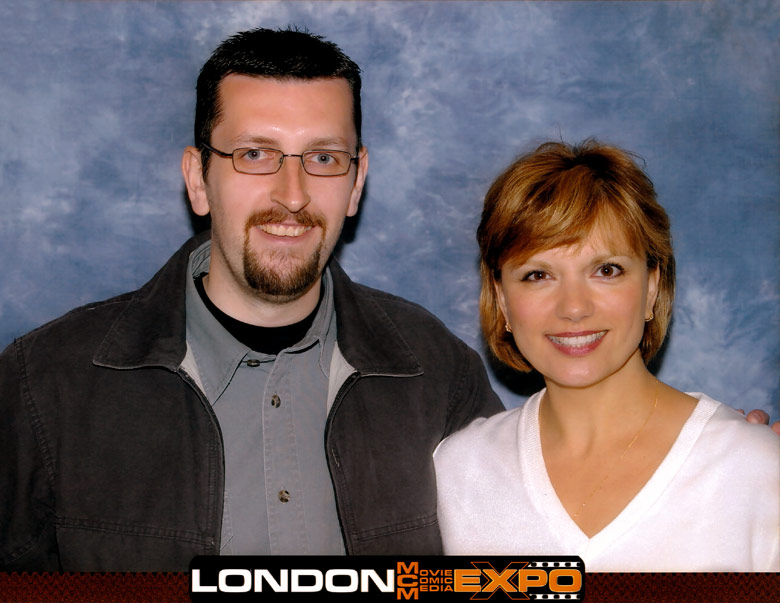 How tall is Teryl Rothery
