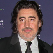 Height of Alfred Molina