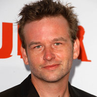 Height of Dallas Roberts