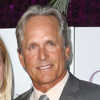 Height of Gregory Harrison