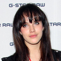 Height of Jessica Brown Findlay