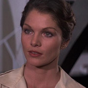 Height of Lois Chiles