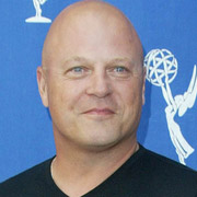 Height of Michael Chiklis