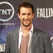 Height of Noah Wyle