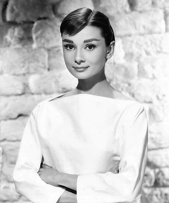 How tall is Audrey Hepburn