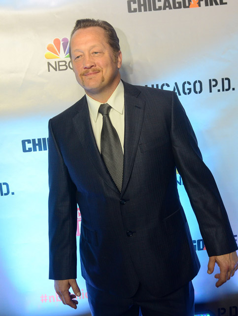 How tall is Christian Stolte