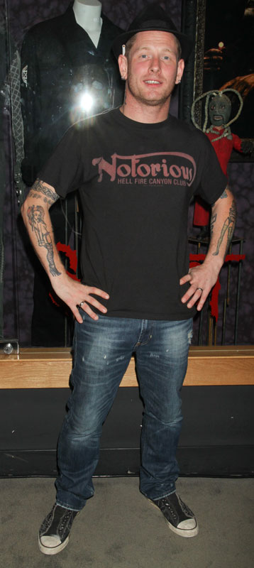 How tall is Corey Taylor