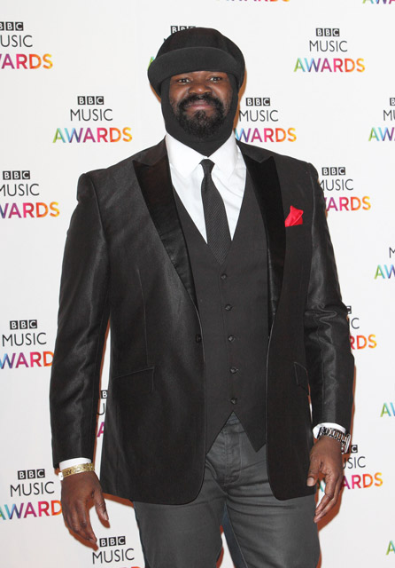 How tall is Gregory Porter