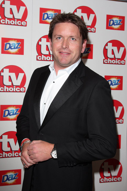 How tall is James Martin
