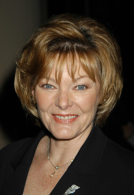 How tall is Jane Curtin