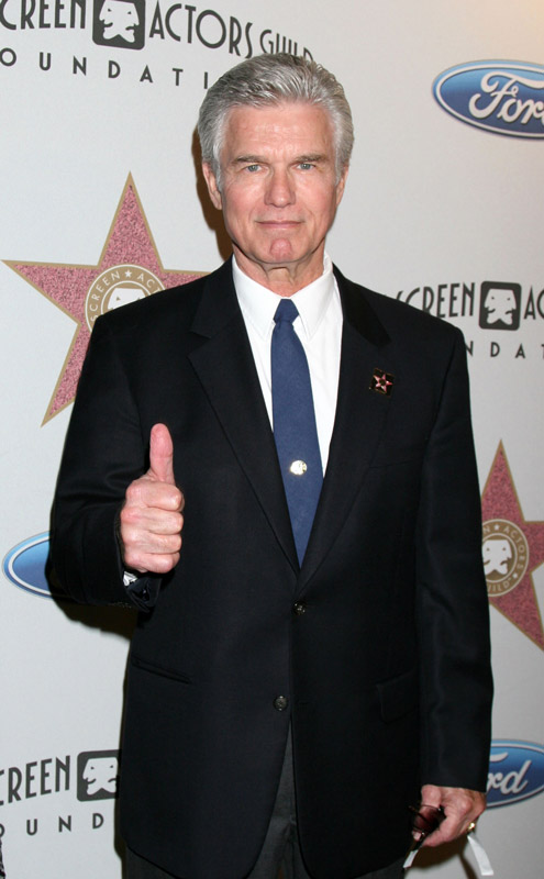How tall is Kent McCord