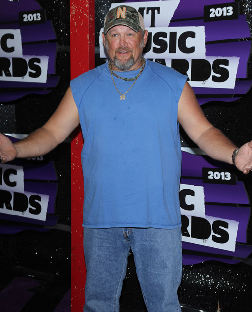 How tall is Larry the Cable Guy