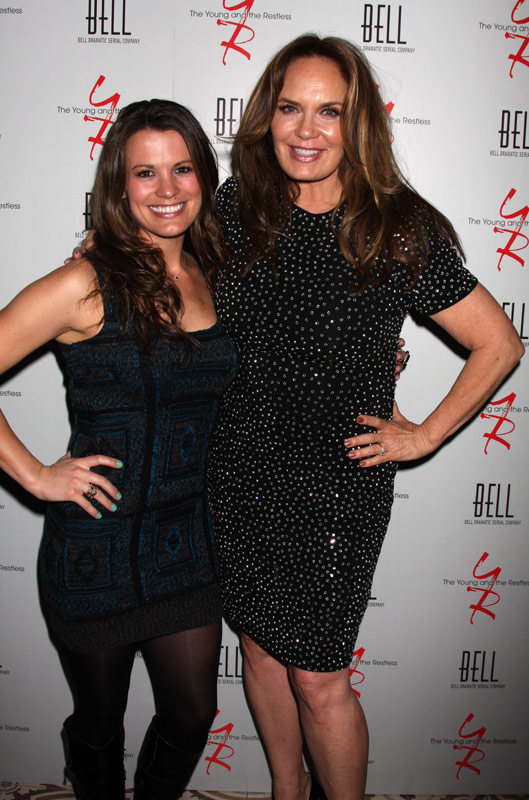 How tall is Melissa Claire Egan