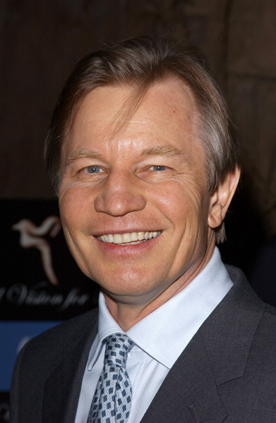 How tall is Michael York