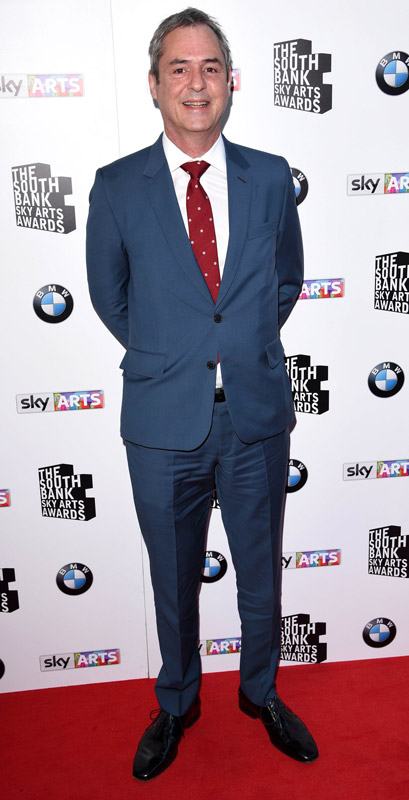 How tall is Neil Morrissey