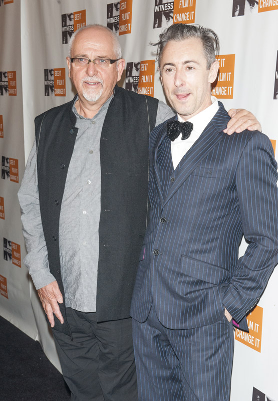 How tall is Peter Gabriel