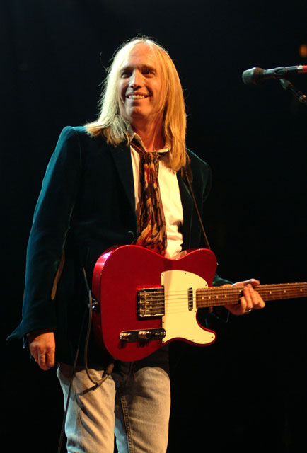 How tall is Tom Petty