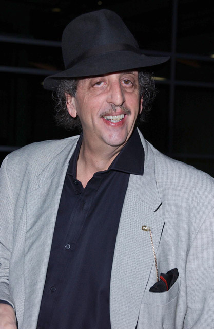 How tall is Vincent Schiavelli