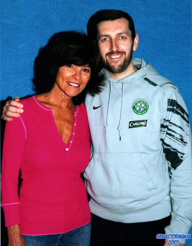 How tall is Adrienne Barbeau