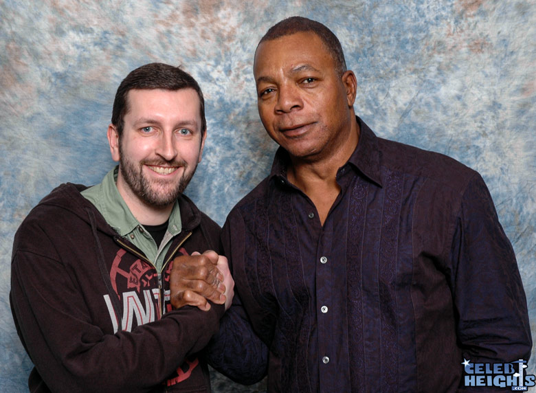How tall is Carl Weathers