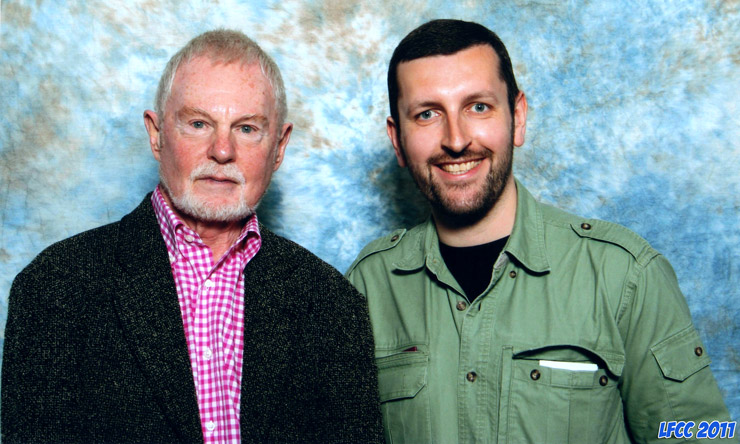 How tall is Derek Jacobi