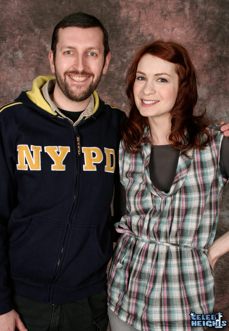 How tall is Felicia Day