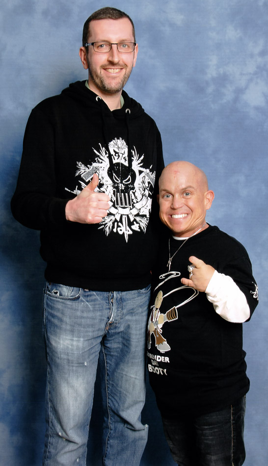How tall is Martin Klebba