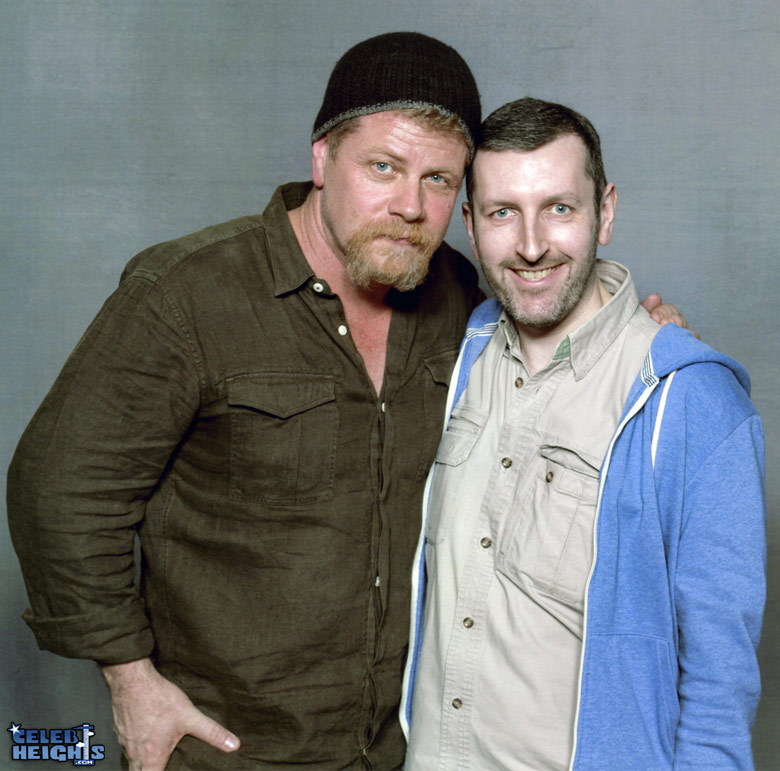 How tall is Michael Cudlitz