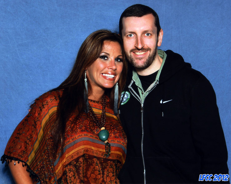 How tall is Mickie James