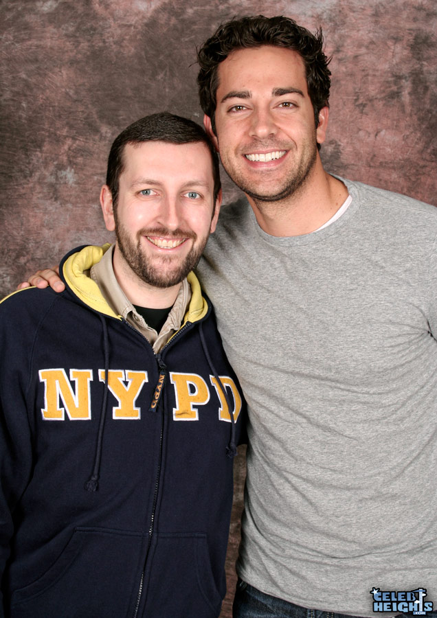 How tall is Zachary Levi