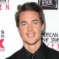 Height of Alexander Dreymon