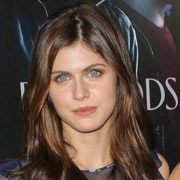 Height of Alexandra Daddario