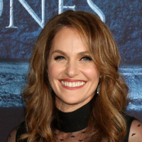 Height of Amy Brenneman