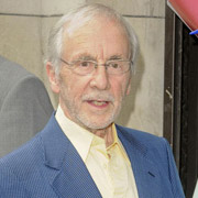 Height of Andrew Sachs
