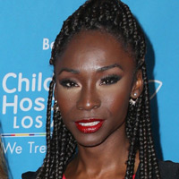 Height of Angelica Ross