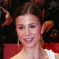 Height of Aylin Tezel