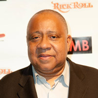 Height of Barry Shabaka Henley