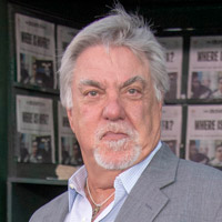 Height of Bruce McGill