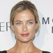 Height of Carolyn Murphy