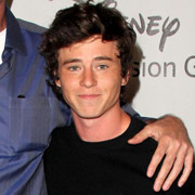 Height of Charlie McDermott