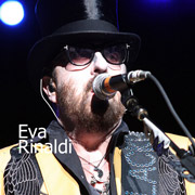 Height of Dave Stewart