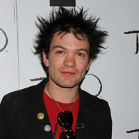 Height of Deryck Whibley