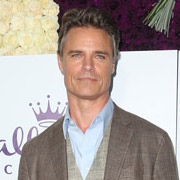 Height of Dylan Neal