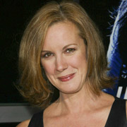 Height of Elizabeth Perkins