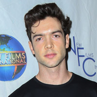 Height of Ethan Peck